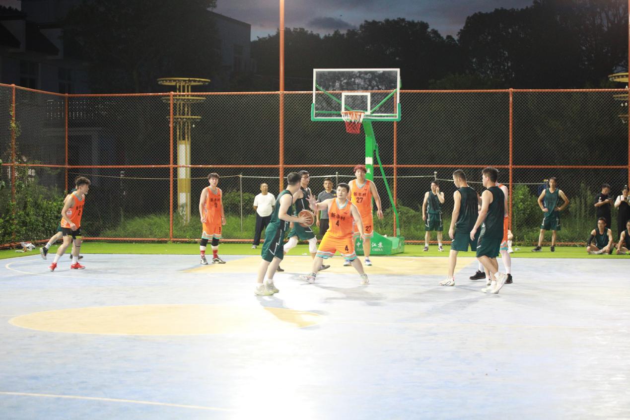 10支隊伍爭鋒賽程持續7周 皖黃山區村BA揭幕戰甘棠鳴哨