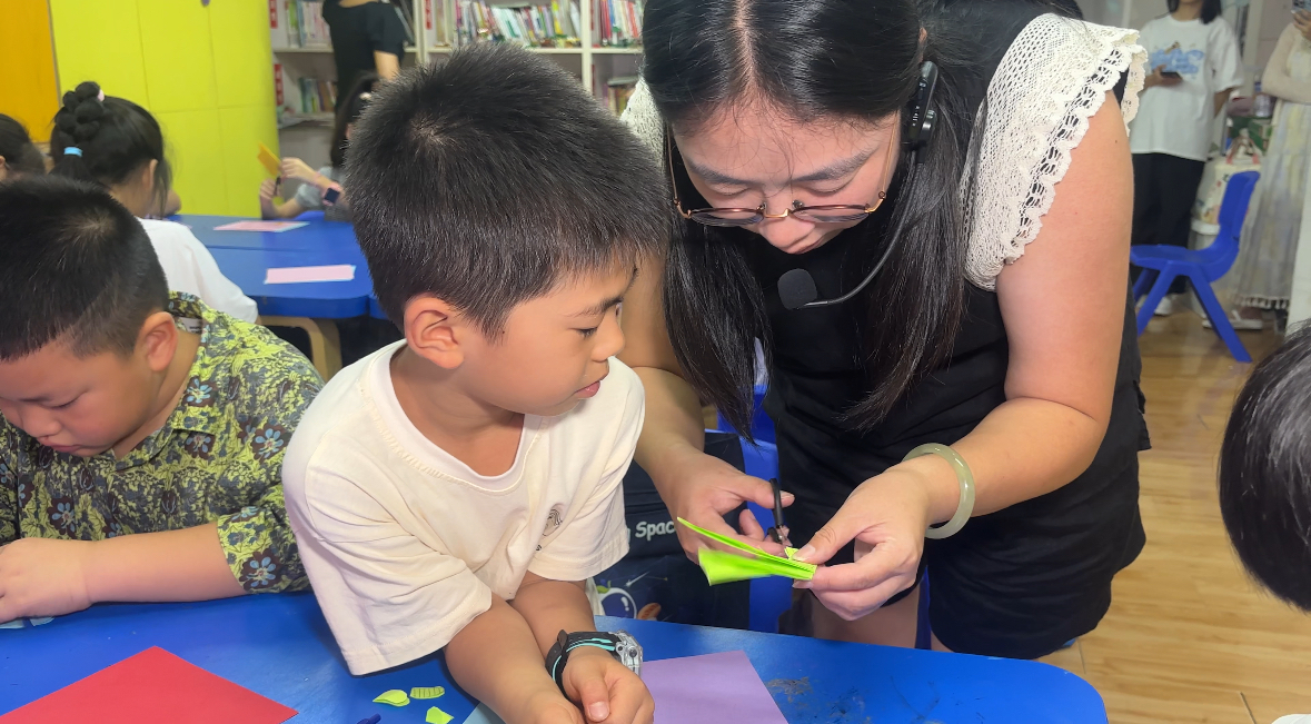 皖屯溪區：公益託管班「護航」多彩假期