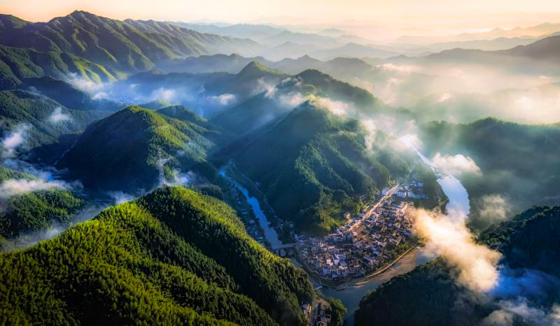 皖休寧流口鎮：生態向綠 民生向暖