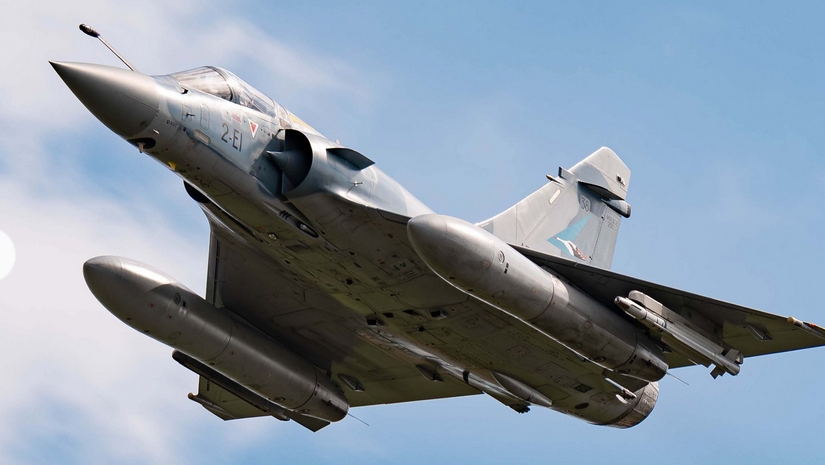 烏克蘭一架「幻影-2000」戰鬥機墜毀 飛行員彈射逃生 