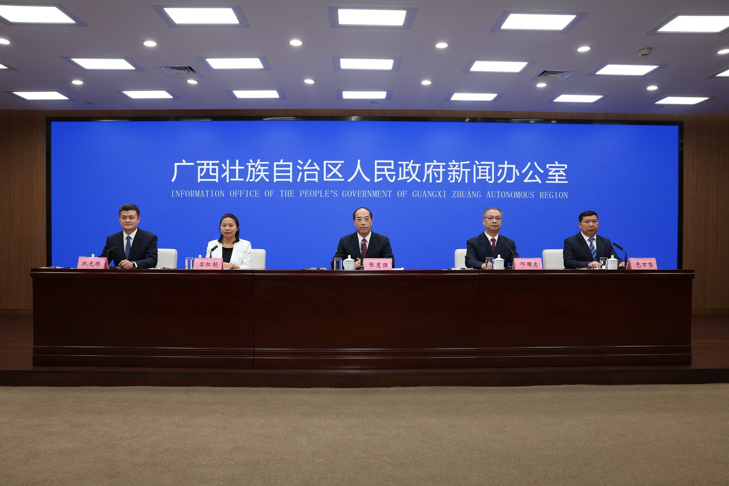 桂玉林縱深推進「六個提檔升級」