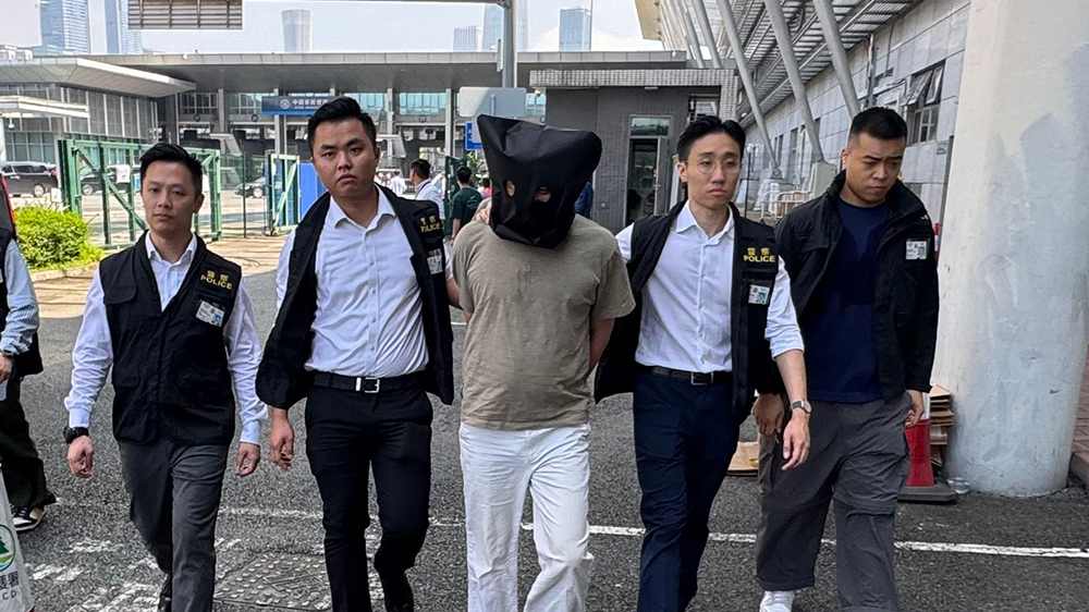 香港警方接收潛逃內地男疑犯 涉販毒案25日應訊