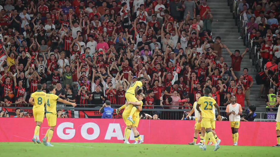 多圖｜逾4.9萬人入場破紀錄 AC米蘭4:2獲「利」