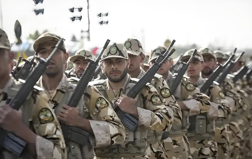 伊朗批准成立國防委員會