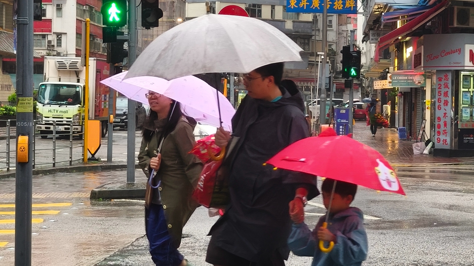 天文台再發黃色暴雨警告信號 本港多處地區雨量超過30毫米