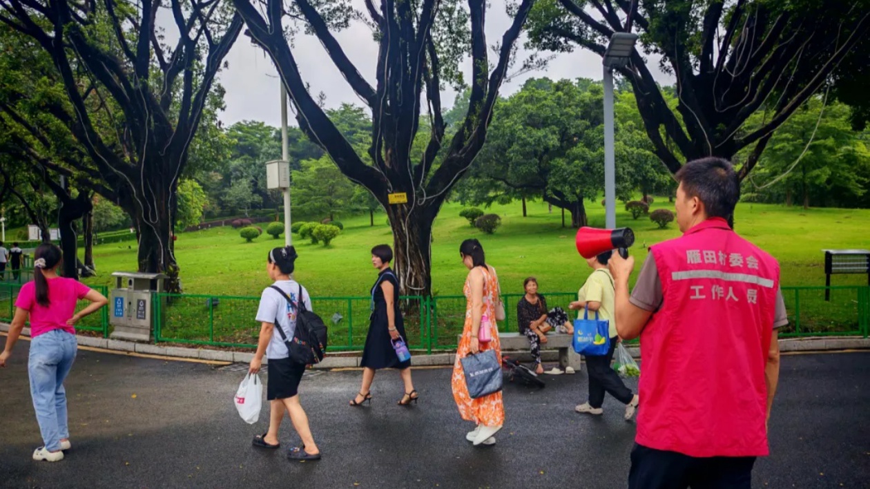 村官喊話滅蚊  東莞鳳崗基孔肯雅熱疫情防控無死角