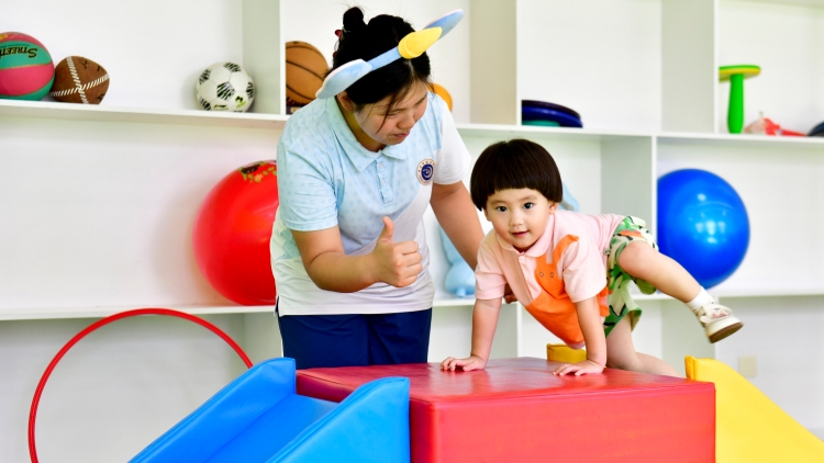 惠及約1200萬人 免保育教育費政策覆蓋所有幼兒園大班兒童