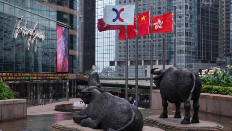 【午市焦點】港股半日跌165點 中芯績後挫約6%