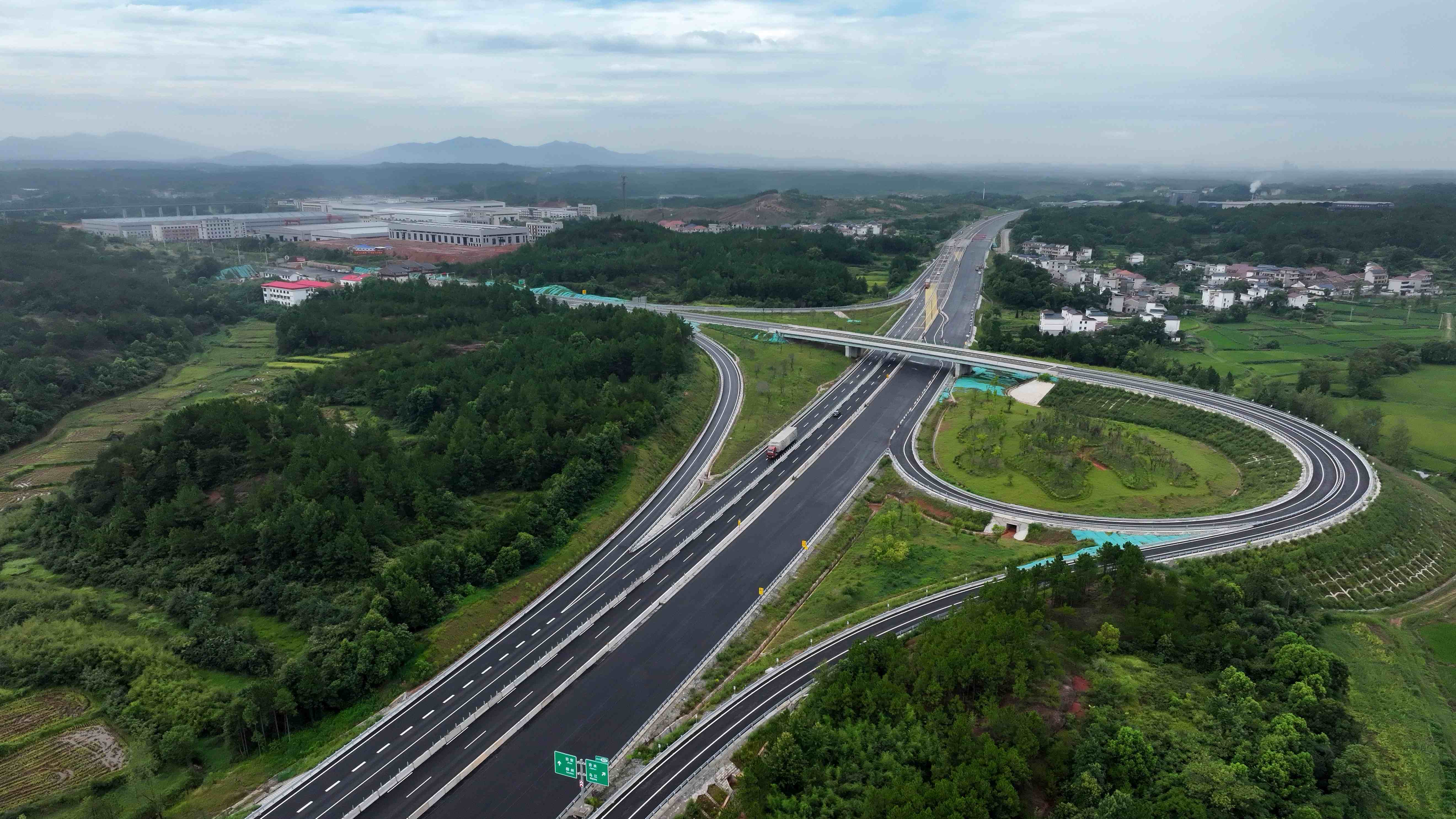 樟吉高速吉水收費站正式通車