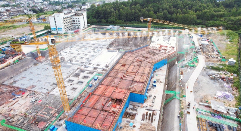 皖屯溪區：錯峰施工「兩不誤」  重點項目拼進度