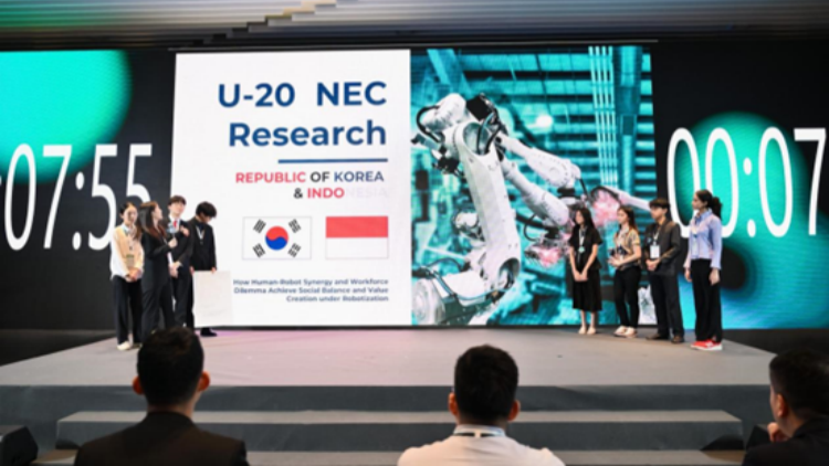  WYF未來財經領袖峰會閉幕 全球青年共探「機器人化」時代新課題