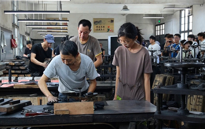 皖歙縣：百名學子訪古城  感受發展新活力