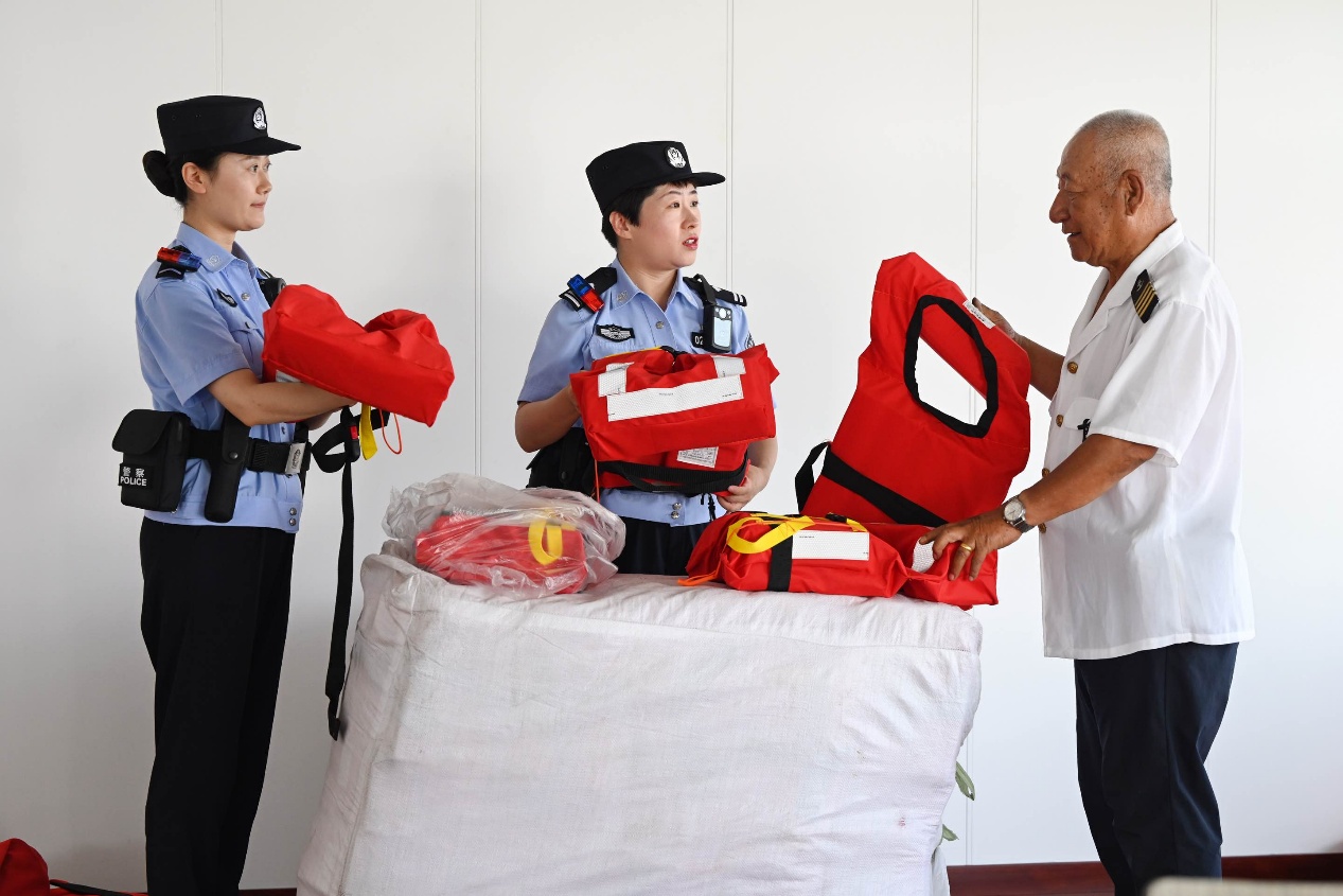 哈爾濱松北公安：腳步丈量平安 溫情守護太陽島