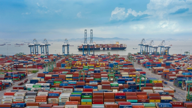 今年前7個月廣東外貿進出口增長4.3%