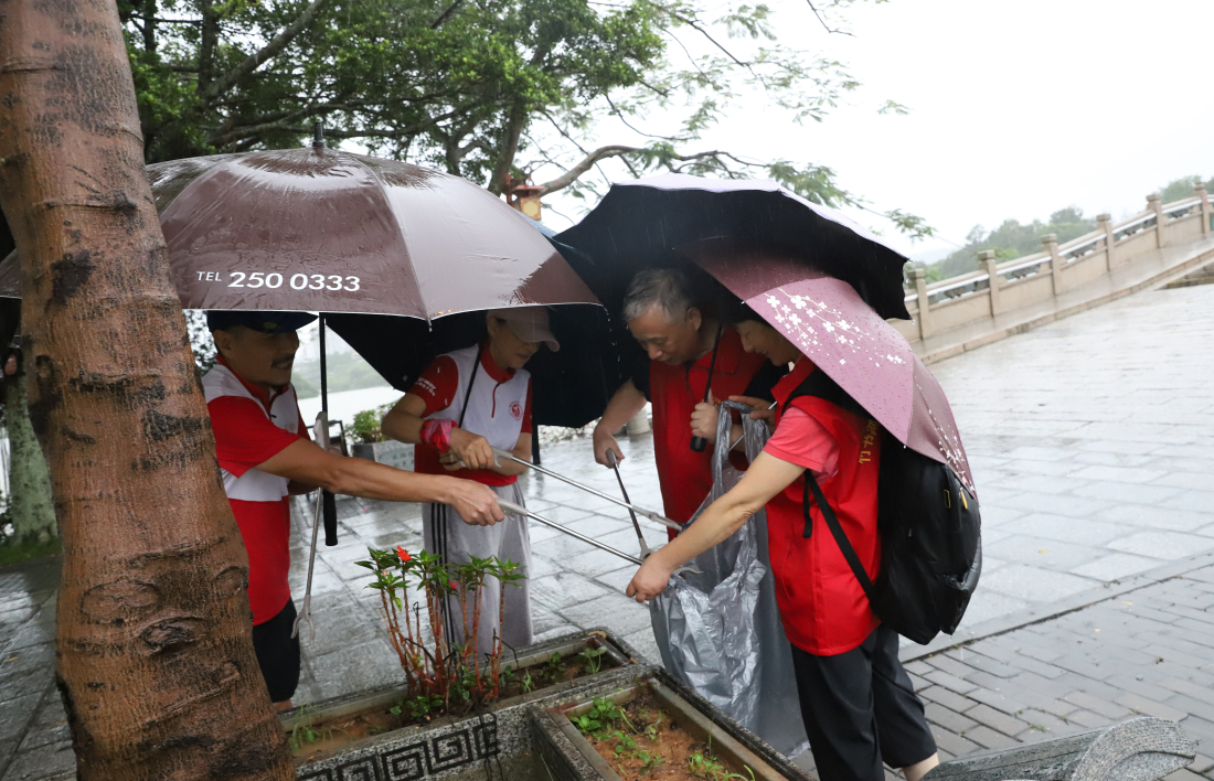 千里「兩湖情」 惠杭聯手開啟撿跑志願服務