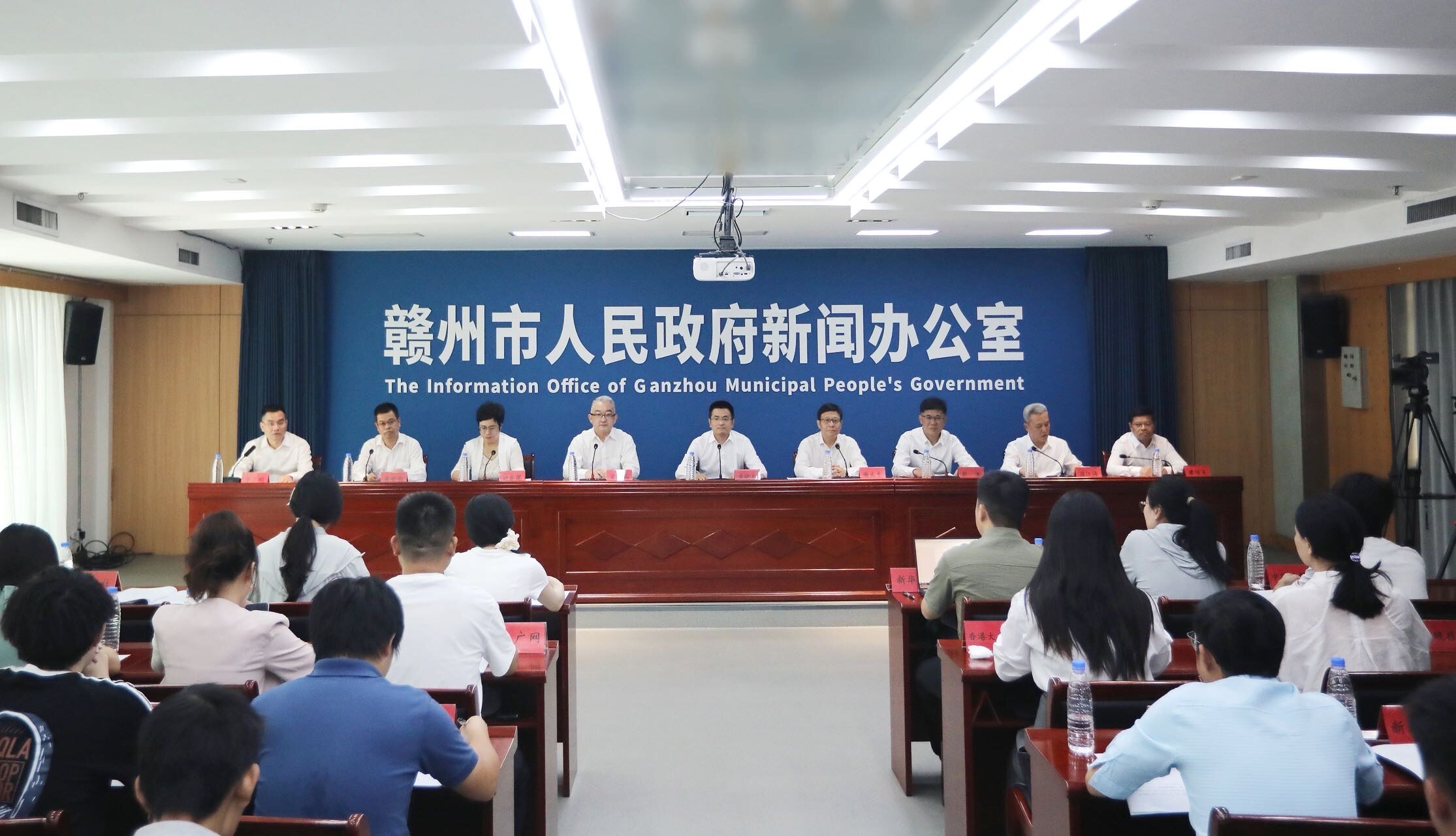 贛州市委全會擘畫新藍圖 對標深圳規則 引十萬英才 打造開放新高地