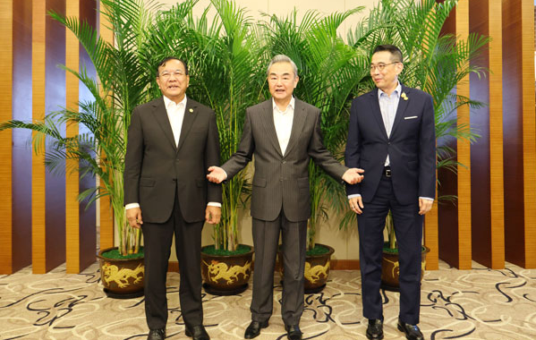 中柬泰三國外長在安寧茶敘