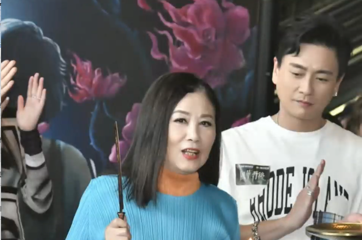 有片丨【娛樂】《風華背後》劇組送驚喜預祝汪阿姐78歲生日