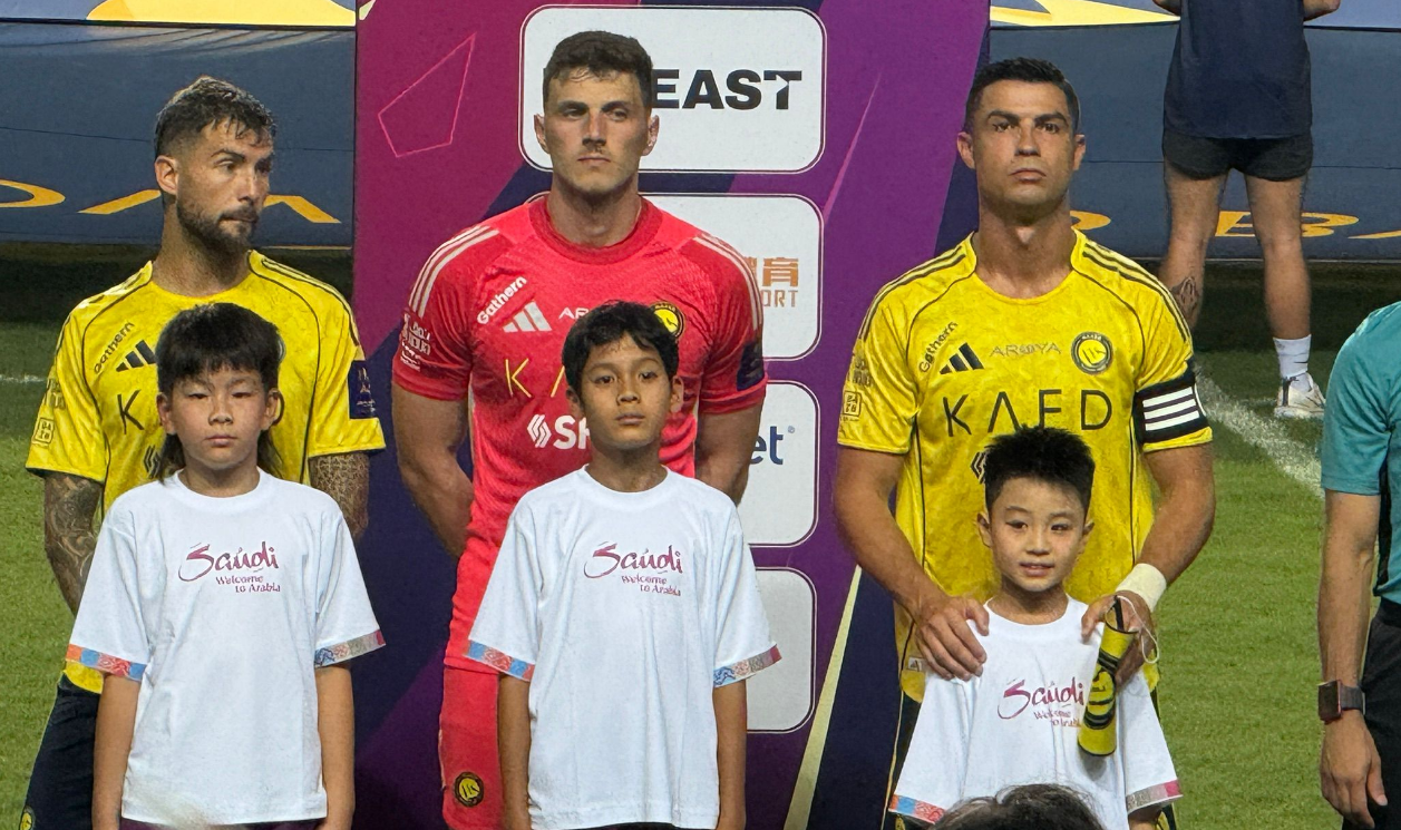 10人應戰2:1力克伊蒂哈德 艾納斯率先打入決賽