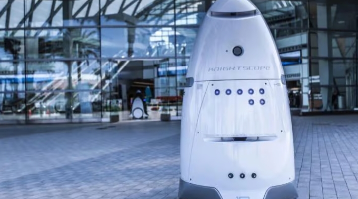 將軍澳私人屋苑擬引入「禮賓機器人」 網民憂失業潮加劇