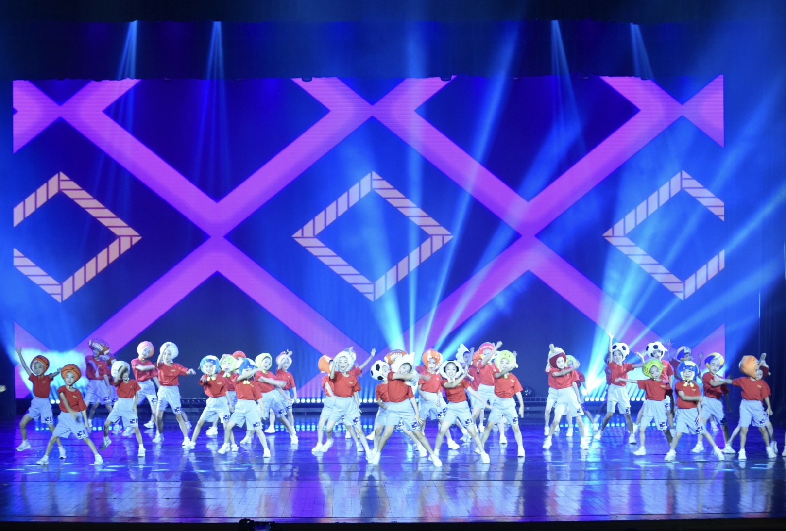 深圳寶安青少年藝術展演吸引700名小演員參與