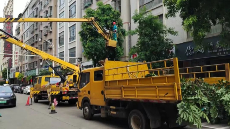 海南將颱風預警降為三級