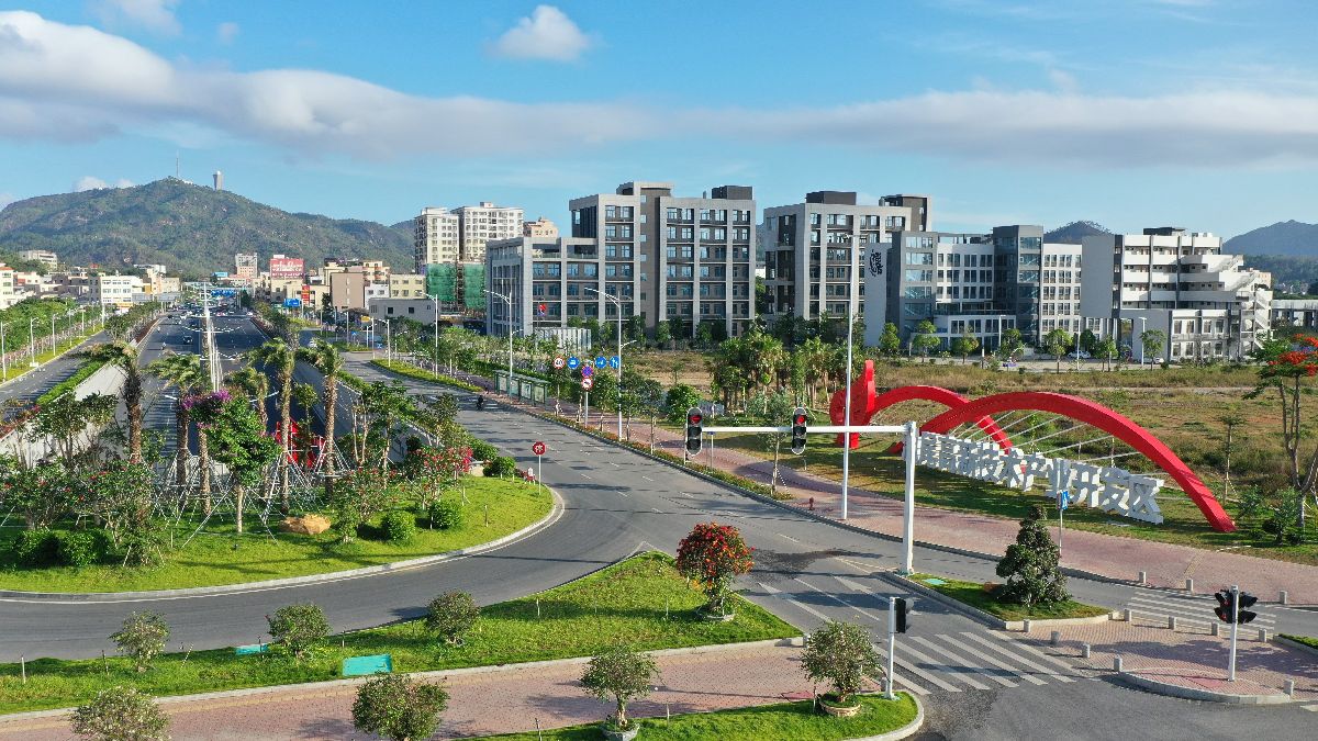 汕尾高新區入選「2025中國省級開發區發展潛力百強」榜單