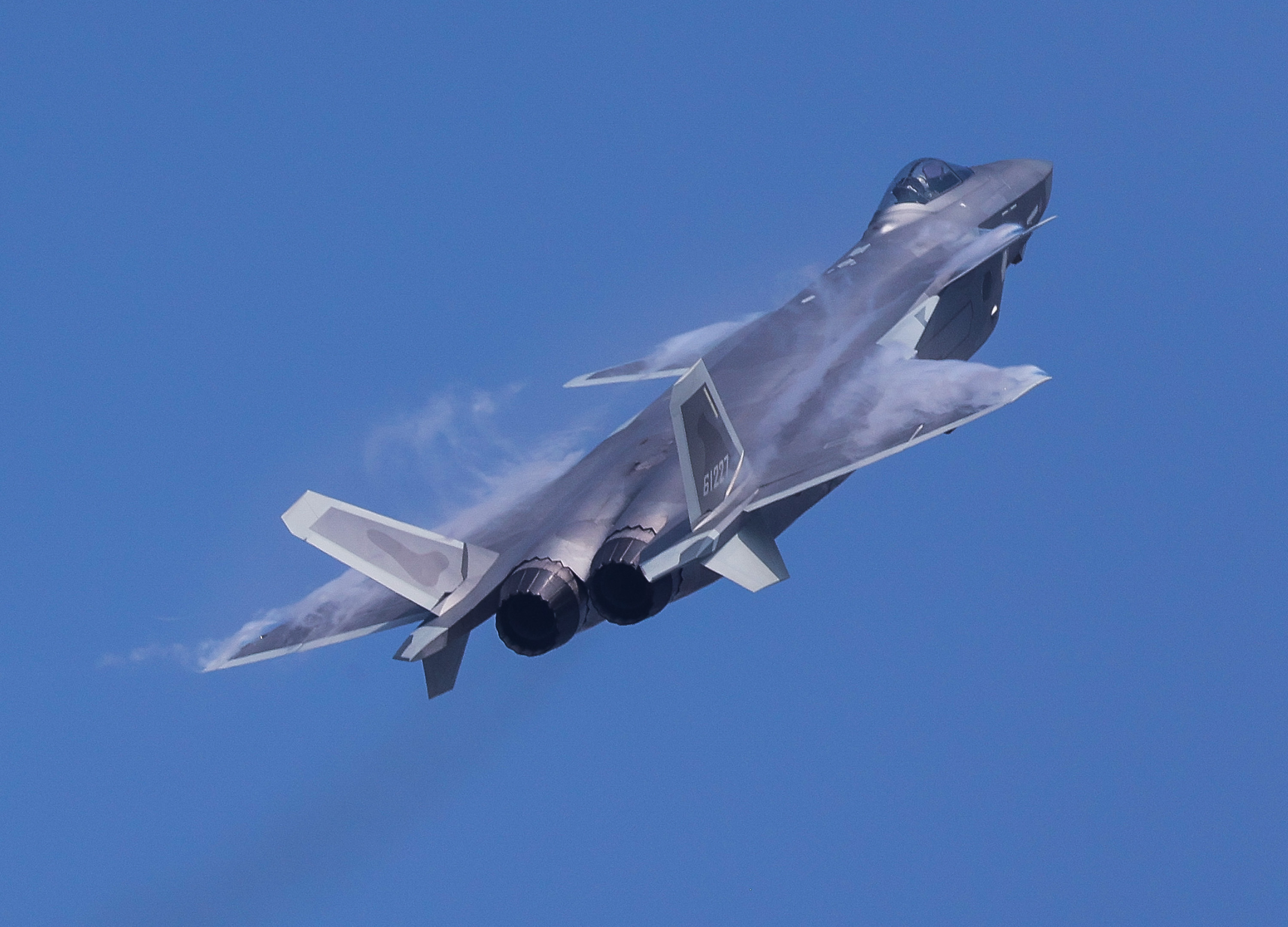 殲-20的軍功章裏也有深圳一份