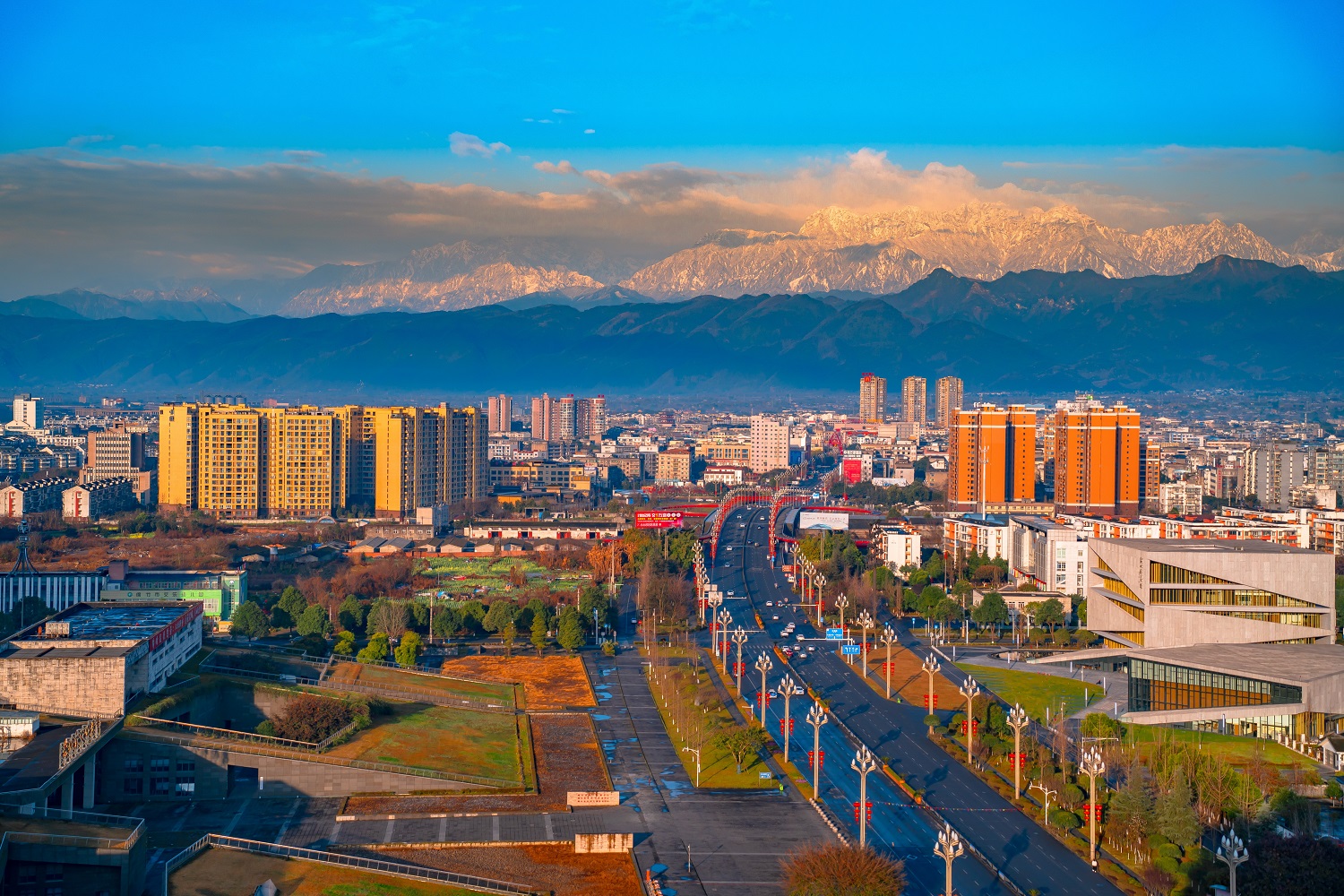 青山美酒年畫 四川綿竹文旅融合撬動縣域經濟活力