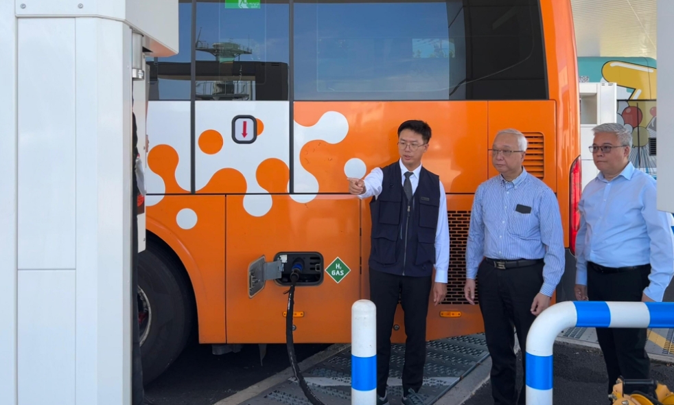 謝展寰韓國釜山參觀氫能設施 了解氫能技術在韓最新發展