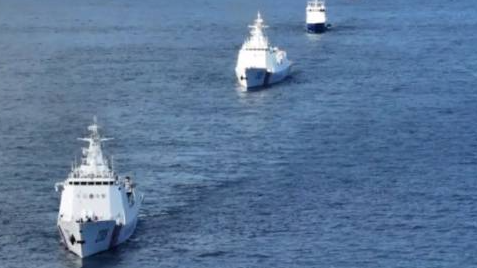 中國人民解放軍南部戰區位黃岩島領海領空及周邊區域組織戰備警巡