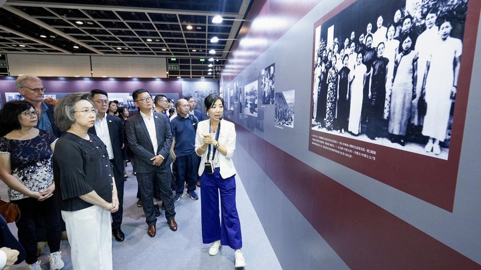 楊何蓓茵：逾3500名新入職及年輕公務員參觀抗戰巡迴展 深入認識抗日歷程