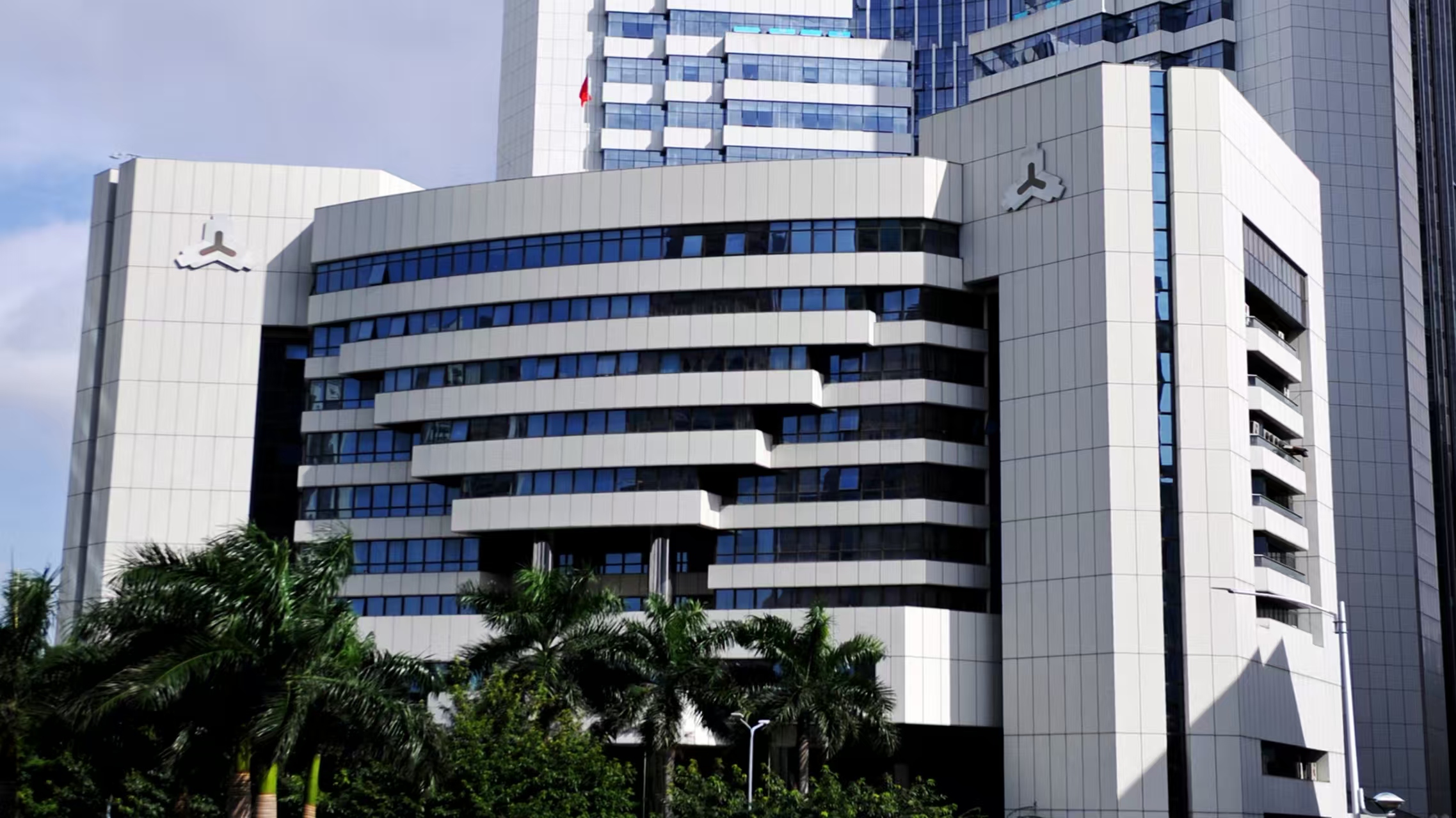 跨境支付通全國首筆離境退稅業務落地深圳