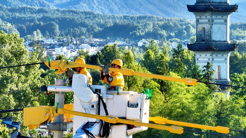 皖黟縣：戰高溫 保供電