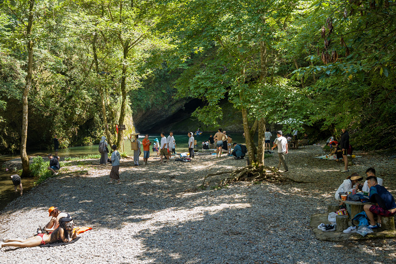 皖黟縣美溪：「嵌入式」監督護航「消暑游」