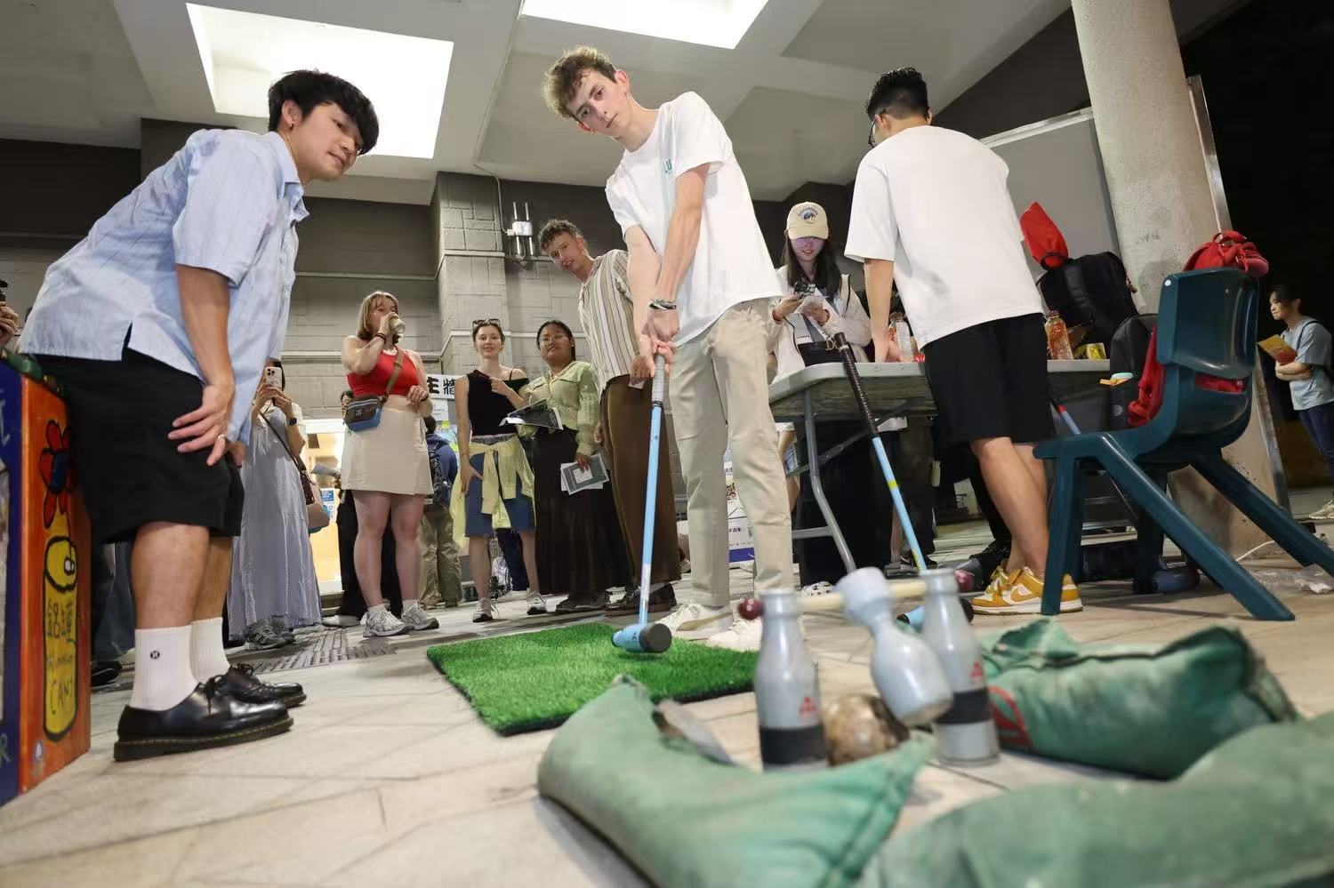 嶺大舉辦校園生活嘉年華 40個學生社團及校隊攤位迎逾千新生