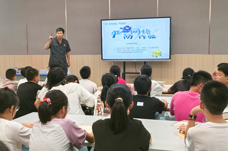 皖黟縣：「送法進校園」持續推進