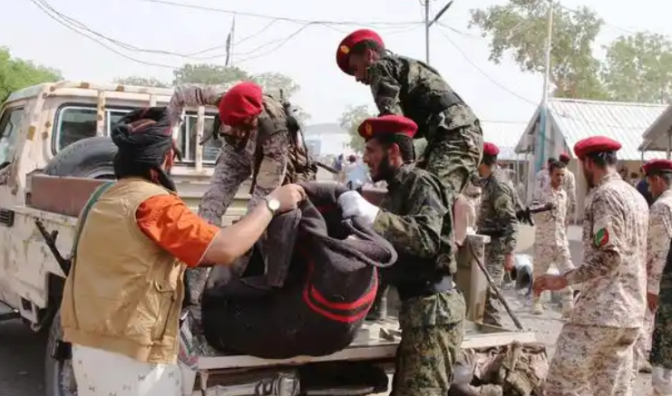 也門南部路邊炸彈襲擊致政府軍14人死傷
