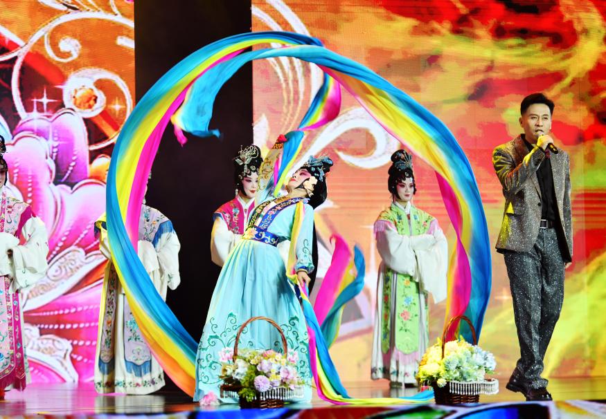 第三十九屆泰山國際登山節開幕 中外賓朋共話合作