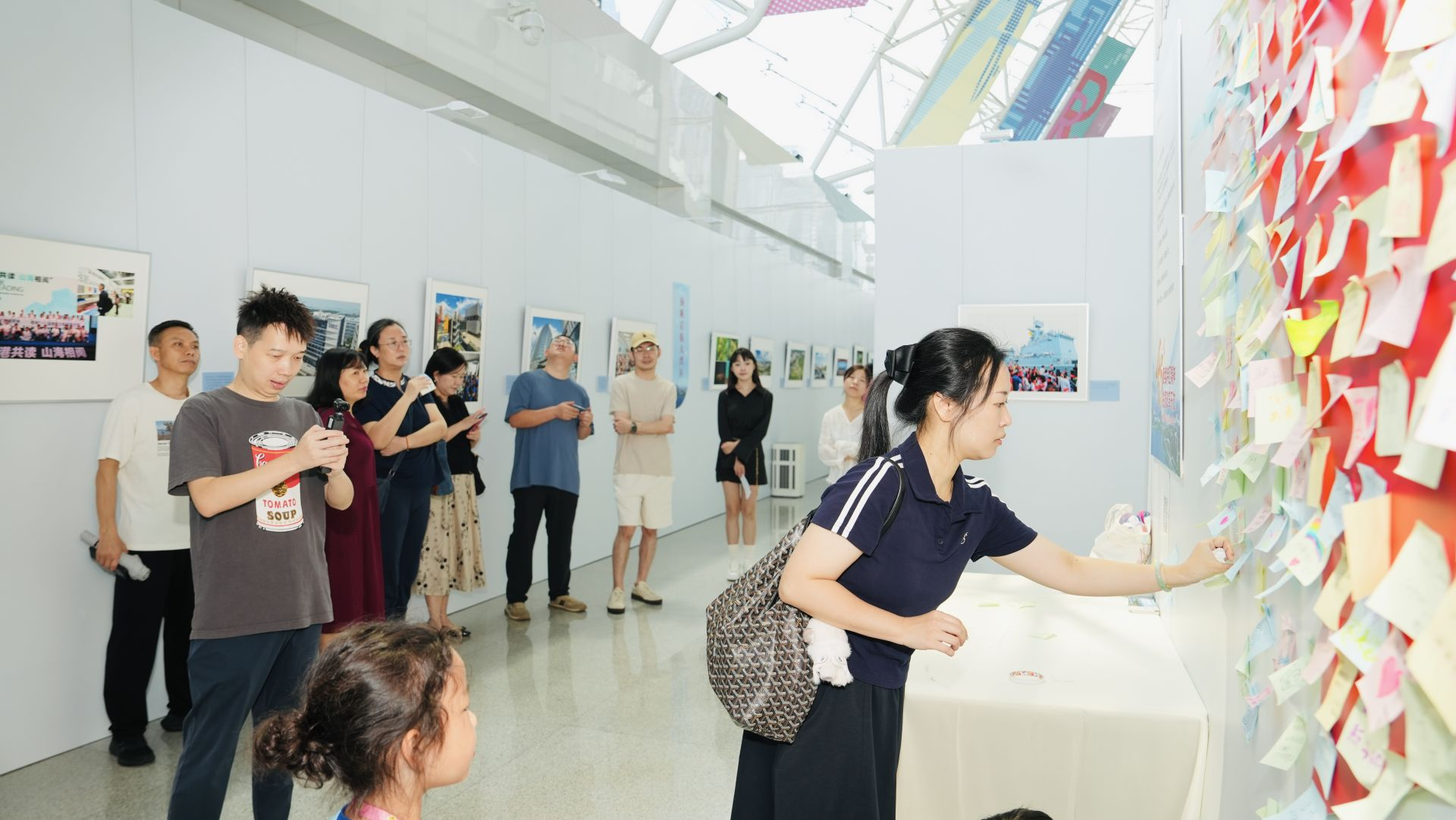 有片｜日均人流量突破2000人次！深圳經濟特區建立45周年主題圖片展閉幕