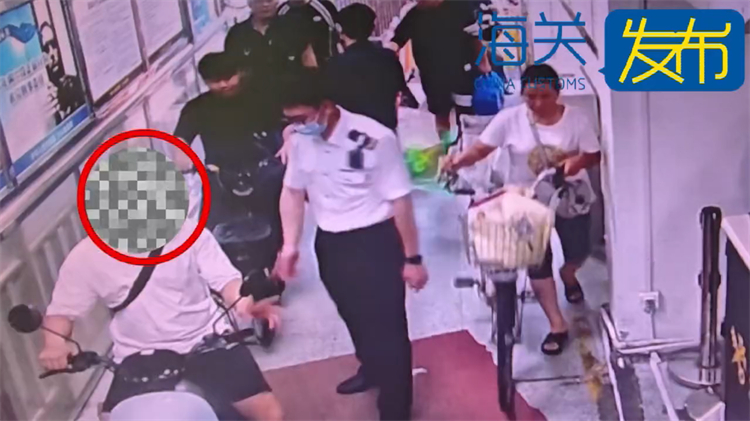 有片丨沙頭角攜香檳闖關 海關揭電動自行車藏11支酒