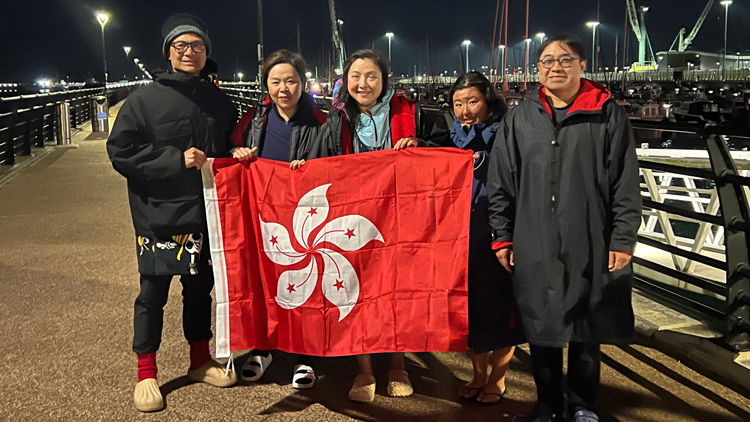 香港5泳手成功雙程橫渡英倫海峽 隊長鄭麗珊：冀能激勵更多人勇敢追夢