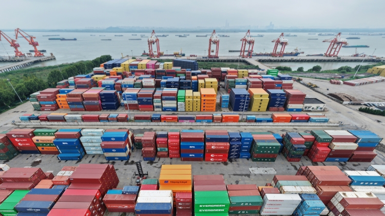 8月中國進出口總值 同比增長3.5%