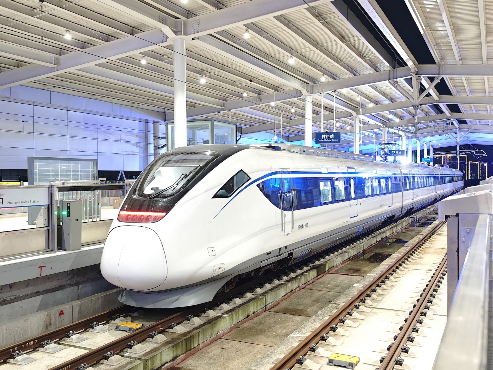  珠三角城際鐵路將實現成網運營  廣州東環城際、琶蓮城際鐵路完成「跑圖」並與既有城際完成貫通測試