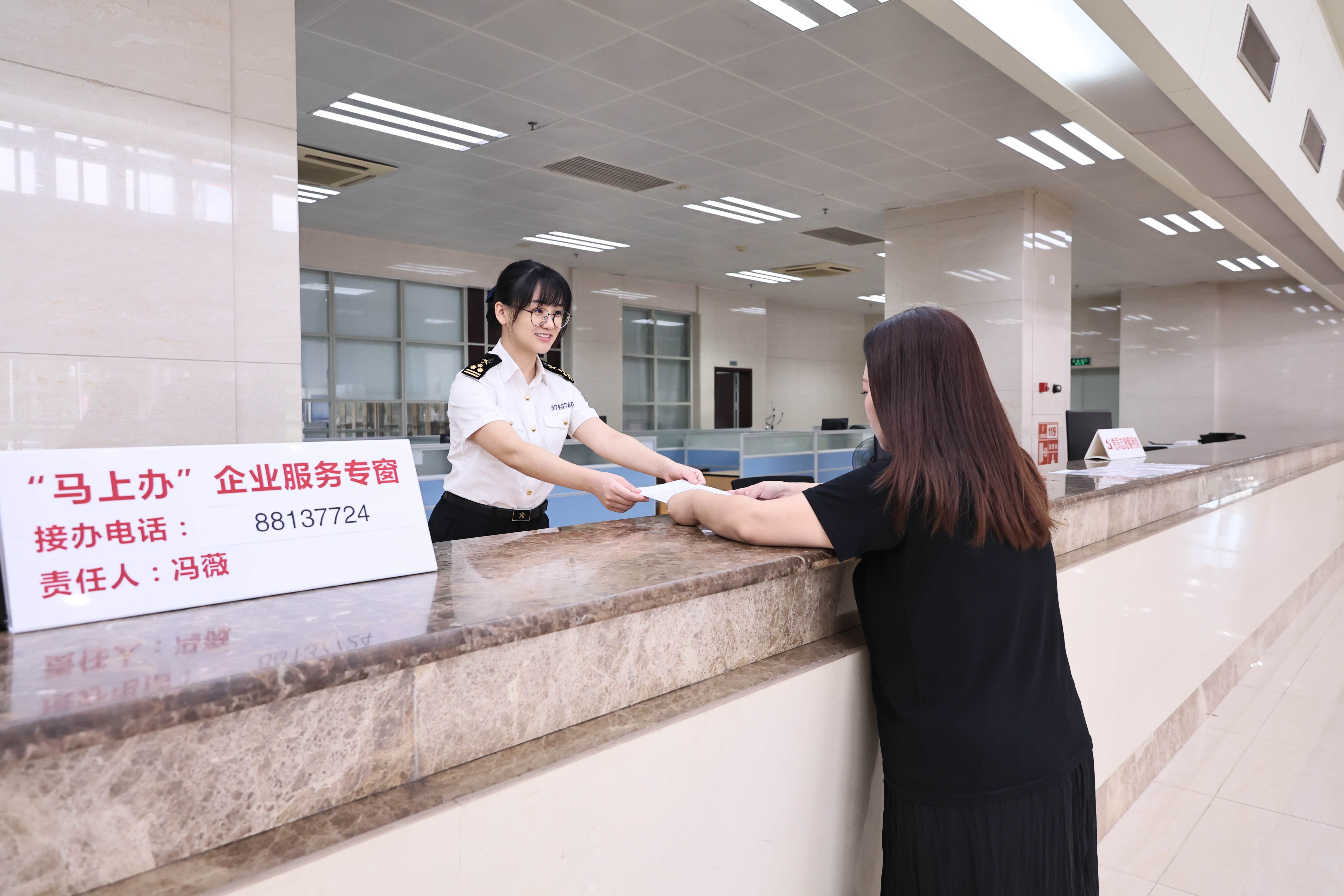 粵澳「一單兩報」首單在中山放行，申報時間縮短一半