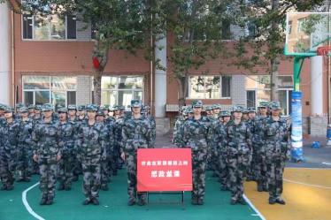 黑龍江大學：軍訓操場變「思政課堂」 沉浸式龍課厚植新生家國情懷