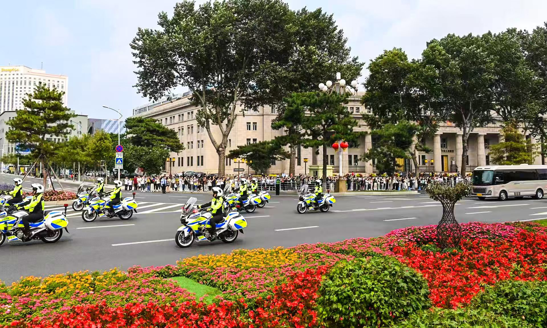 英雄戰旗榮歸故里，吉林振興注入「紅色動力」——吉林省高規格迎接「楊靖宇支隊」戰旗，激發高質量發展新動能