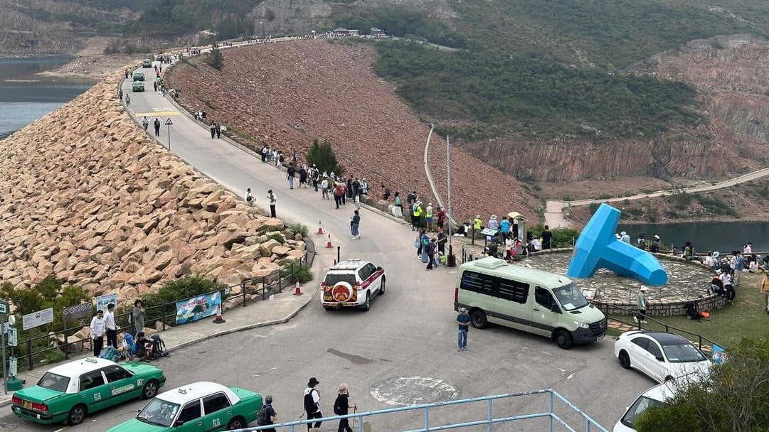 政府煞停禁的士入東壩計劃 李家超冀措施可長遠解決問題