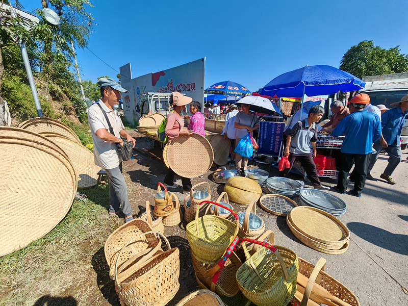 皖休寧縣五城鎮：民俗百味 「廟」趣橫生