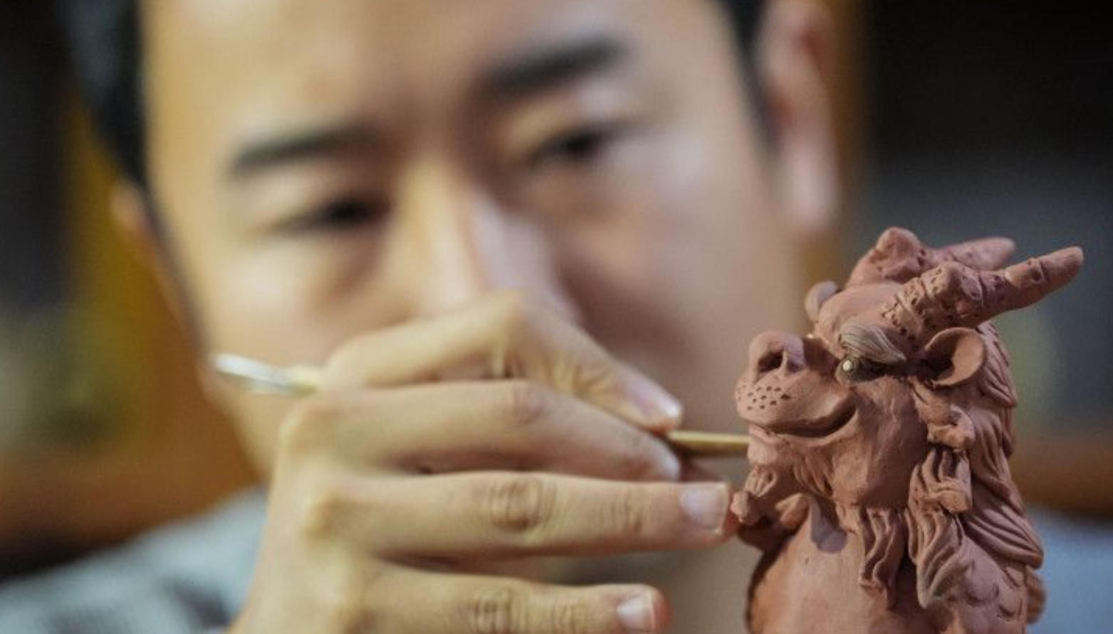 有片 | 在「泥人劉」感受銅官陶瓷技藝